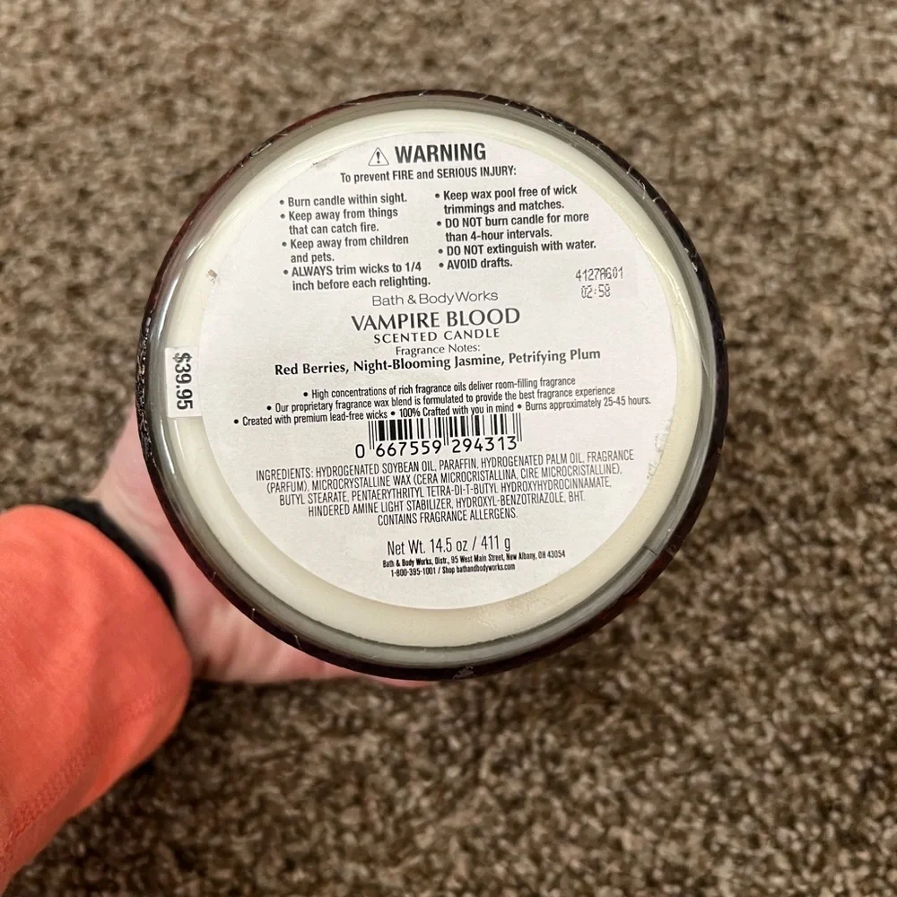New bundle of two bath & body works candles - Picture 2 of 5